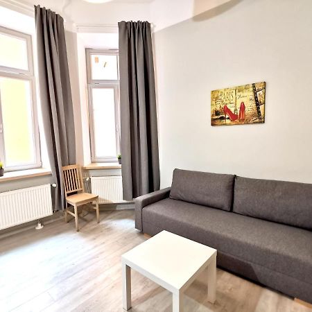 ריגה Lacplesa Downtown New 2-Bedroom Apartment מראה חיצוני תמונה